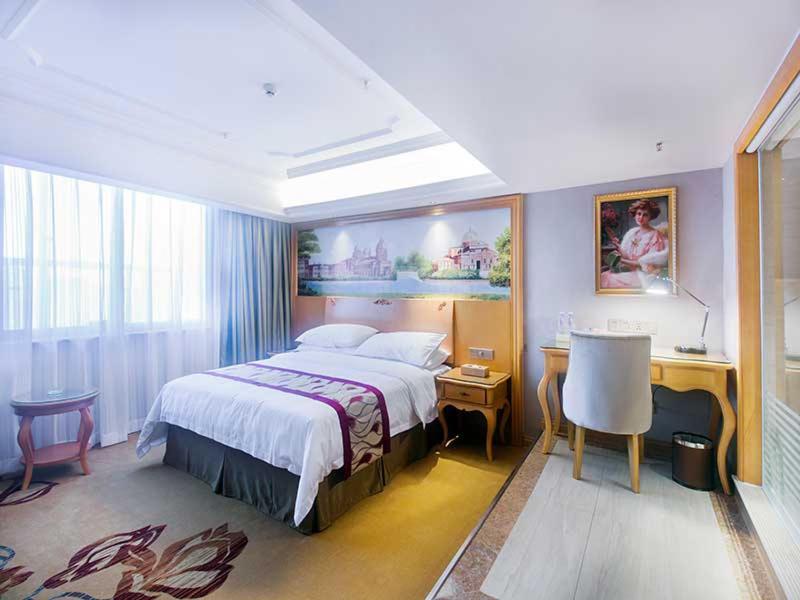 Vienna International Hotel Haikou West Bus Station Haikou (Hainan) Exterior foto